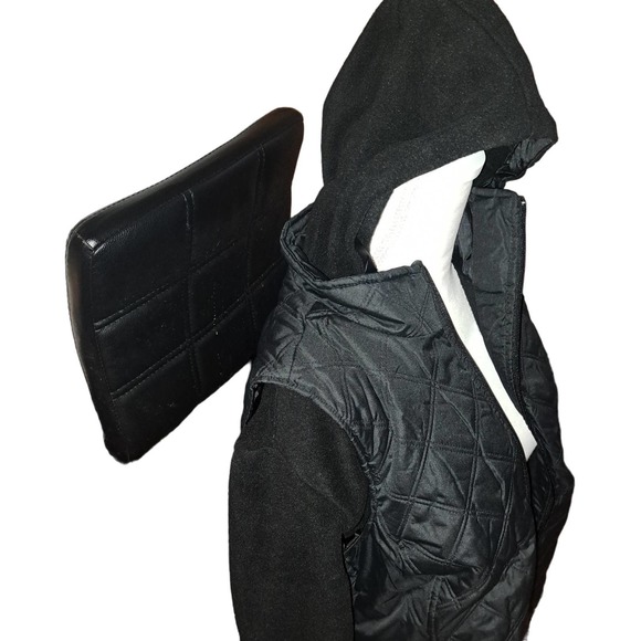 NIB-Med Denim&Co Black Quilted Zip Front Vest Removable Fleece Hoodie - Picture 9 of 9
